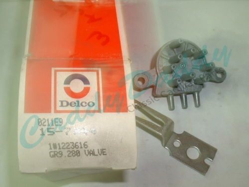 1976 1977 Cadillac Seville A/C Vacuum Valve NOS Free Shipping In The USA