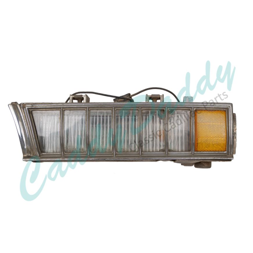 1971 1972 1973 Cadillac (EXCEPT Eldorado) Right Passenger Side Cornering Light Assembly USED Free Shipping In The USA