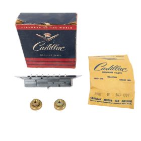 1962 Cadillac Hub Cap Wheel Cover Emblem NOS Free Shipping USA