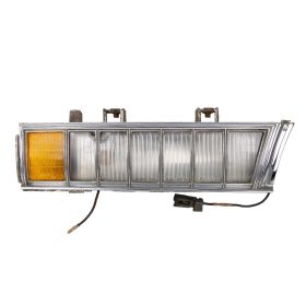 1971 1972 1973 Cadillac (EXCEPT Eldorado) Left Driver Side Cornering Light Assembly USED Free Shipping In The USA